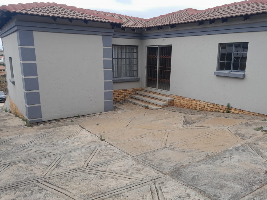 3 Bedroom Property for Sale in Geelhoutpark North West